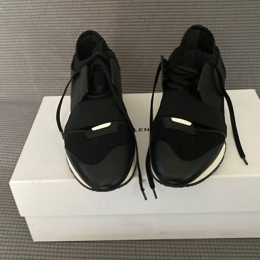 Womens size 40 (10 us) Balenciaga sneakers with box